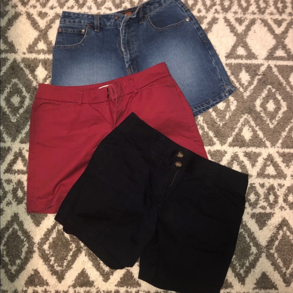 Size 6 Woman’s Shorts